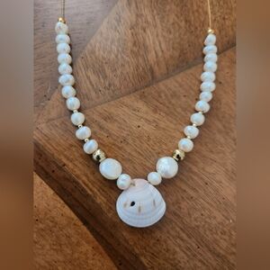 Necklace ( Beach elegant Pearl and Shell)